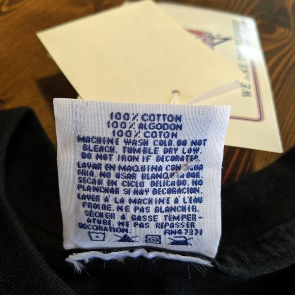 Black Purdue College T-shirt (Tee Shirt) Short Sleeve NWT Medium - Picture 12 of 15